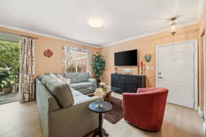 6529 Emerald Dunes Drive, Royal Palm Beach, FL 33411 - MLS#B26036791