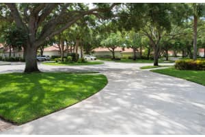 146 Lost Bridge Drive, Palm Beach Gardens, FL 33410 - MLS#B26036799