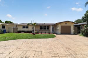 8580 12th Street, Pembroke Pines, FL 33024 - MLS#B26036887