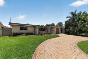 8580 12th Street, Pembroke Pines, FL 33024 - MLS#B26036887