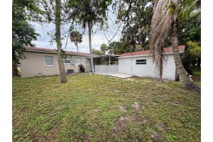 1010 Mayflower Road, Fort Pierce, FL 34950 - MLS#B26037029