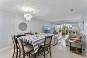 7807 Golf Cir Drive, Margate, FL 33063 - MLS#B26037072