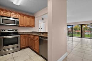 1524 Lake Crystal Drive, Royal Palm Beach, FL 33411 - MLS#B26037100