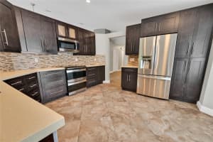 8949 45th Court, Coral Springs, FL 33065 - MLS#B26037134