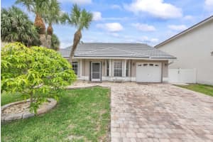 18242 Blue Lake Way, Boca Raton, FL 33498 - MLS#B26037140
