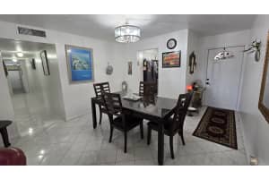 1200 Tallwood Avenue, Hollywood, FL 33021 - MLS#B26037149