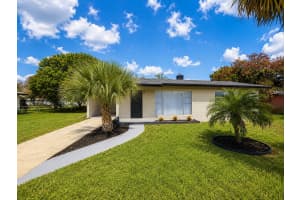 1606 14th Street, Fort Pierce, FL 34950 - MLS#B26037241