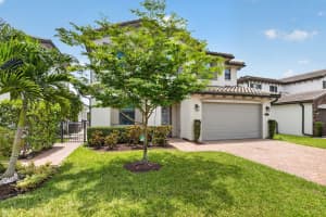 8787 Grand Prix Lane, Boynton Beach, FL 33472 - MLS#B26037307