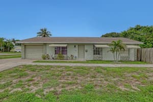 302 8th Street, Boynton Beach, FL 33426 - MLS#B26037336