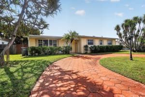 241 68th Terrace, Hollywood, FL 33024 - MLS#B26037339