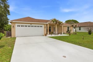 713 Biscayne Drive, Port Saint Lucie, FL 34983 - MLS#B26037349