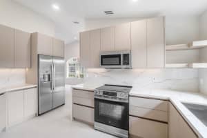 6170 Lake Hibiscus Drive, Delray Beach, FL 33484 - MLS#B26037374