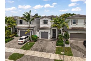 4805 48th Terrace, Tamarac, FL 33319 - MLS#B26037390