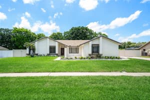 18235 104th Terrace, Boca Raton, FL 33498 - MLS#B26037402