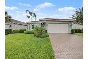 11403 Carlisle Crossing Avenue, Port Saint Lucie, FL 34987 - MLS#B26037541