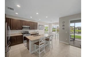 11403 Carlisle Crossing Avenue, Port Saint Lucie, FL 34987 - MLS#B26037541