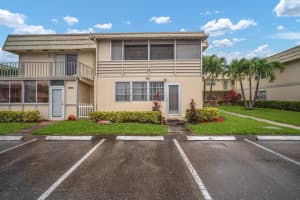716 Saxony Place, Delray Beach, FL 33446 - MLS#B26037663