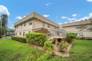 716 Saxony Place, Delray Beach, FL 33446 - MLS#B26037663