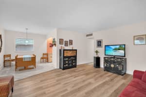 716 Saxony Place, Delray Beach, FL 33446 - MLS#B26037663