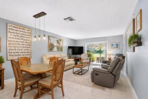 2017 Golf Lane, Boynton Beach, FL 33426 - MLS#B26037678
