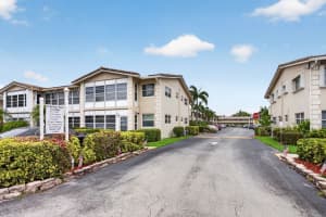 2115 42nd Court, Lighthouse Point, FL 33064 - MLS#B26037783