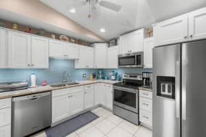 1531 Pheasant Walk, Fort Pierce, FL 34950 - MLS#B26037802