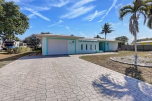 683 Harborview Drive, Port Saint Lucie, FL 34983 - MLS#B26037835
