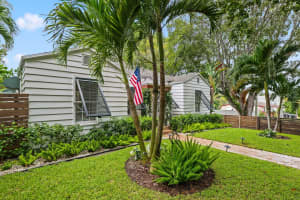 744 Sunset Road, West Palm Beach, FL 33401 - MLS#B26037892