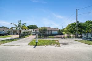 5720 Flagler Street, Hollywood, FL 33023 - MLS#B26037895