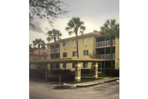 410 S Park, Hollywood, FL 33021 - MLS#B26037935