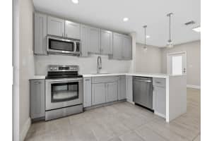 128 22nd Terrace, Fort Lauderdale, FL 33312 - MLS#B26037947