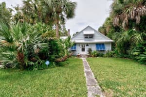 1927 21st Avenue, Vero Beach, FL 32960 - MLS#B26037971