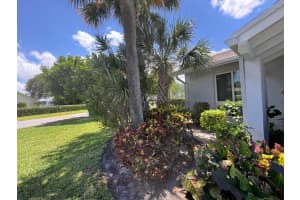 744 Lago Road, Delray Beach, FL 33445 - MLS#B26037994