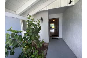 744 Lago Road, Delray Beach, FL 33445 - MLS#B26037994