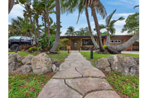 949 25th Avenue, Pompano Beach, FL 33062 - MLS#B26038013