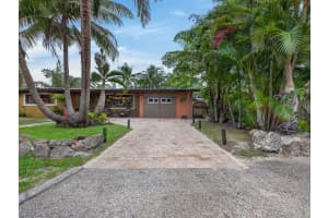 949 25th Avenue, Pompano Beach, FL 33062 - MLS#B26038013