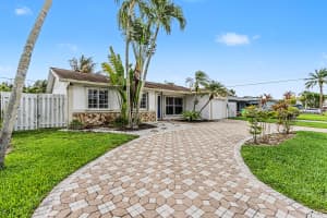 4560 113th Terrace, Sunrise, FL 33323 - MLS#B26038068