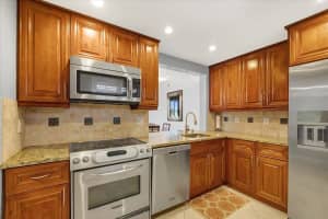 5190 Las Verdes Circle, Delray Beach, FL 33484 - MLS#B26038073
