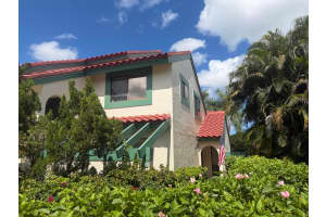 22 Lexington Lane, Palm Beach Gardens, FL 33418 - MLS#B26038089