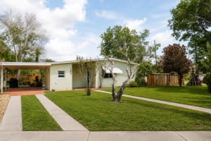 103 Bonita Court, Port St Lucie, FL 34983 - MLS#B26038122