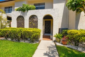 8045 Eastlake Drive, Boca Raton, FL 33433 - MLS#B26038176