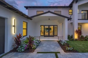 868 Country Club Drive, North Palm Beach, FL 33408 - MLS#B26038197