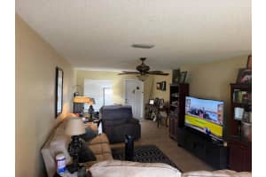 6718 Duval Avenue, West Palm Beach, FL 33411 - MLS#B26038292