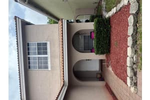 6718 Duval Avenue, West Palm Beach, FL 33411 - MLS#B26038292