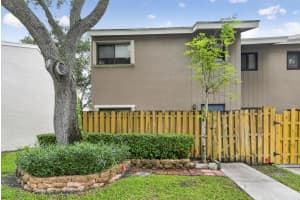 5182 University Drive, Davie, FL 33328 - MLS#B26038302