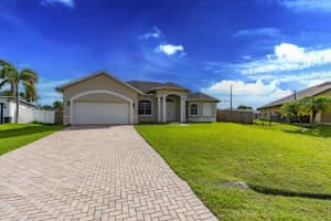 2301 SW Vale, Port St. Lucie, FL 34953, Port Saint Lucie, FL 34953 - MLS#B26038304