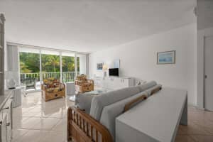 2774 Ocean Boulevard, Palm Beach, FL 33480 - MLS#B26038312