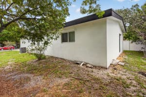 700 17th Terrace, Pompano Beach, FL 33069 - MLS#B26038368