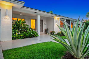 16731 Harbor Court, Weston, FL 33326 - MLS#B26038472