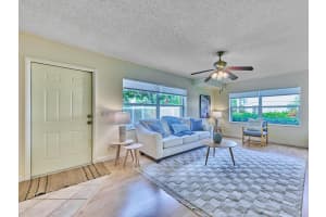 4604 Roxbury Court, Boynton Beach, FL 33436 - MLS#B26038478